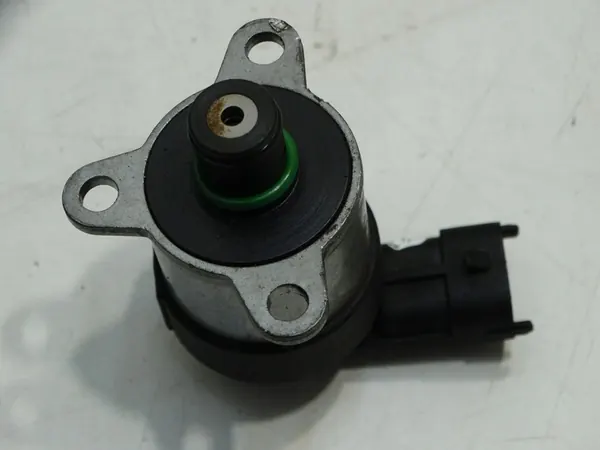 Válvula de Pressão de Combustível Opel Vivaro Nissan Qashqai 0928400679 image 5