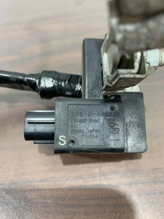 Suzuki Vitara Minuspolklemme OEM 3388061M10 image 6