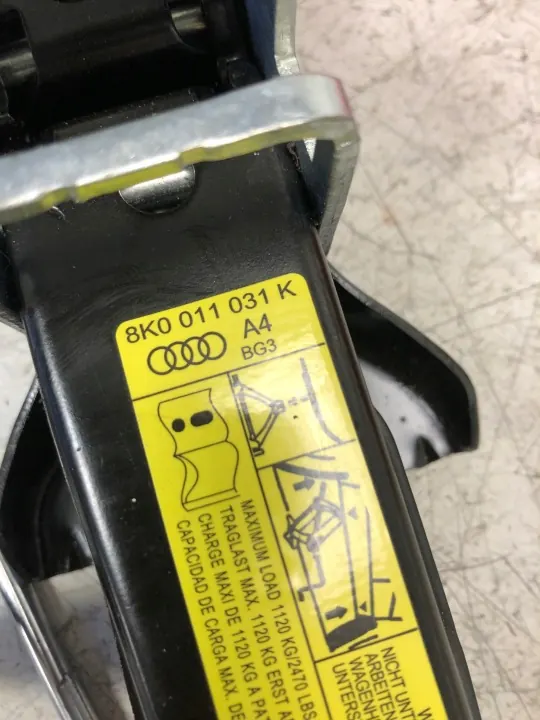 EHBO-set OEM 8K0011031K voor VW Skoda Audi image 4