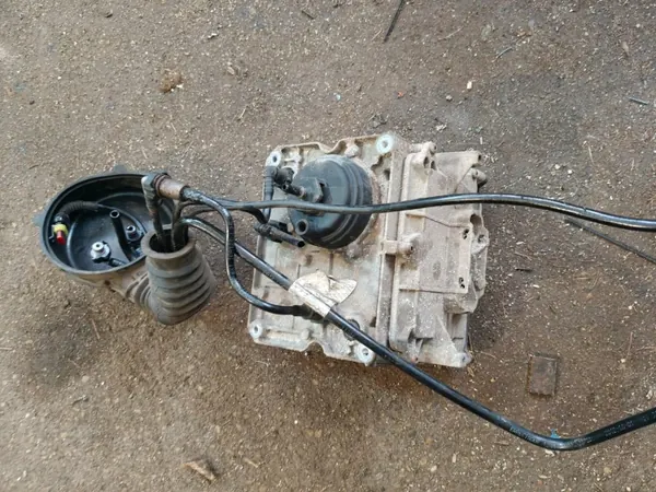 Bomba AdBlue Iveco OEM 00842468920 - Usado image 2