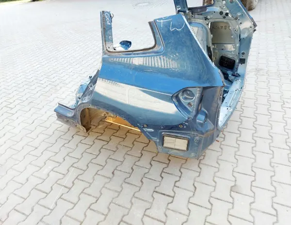BMW G01 Takaosa - Käytetty OEM-osuus image 4