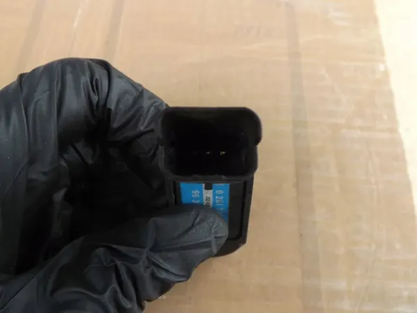 Peugeot 406 407 2.2 MAP Sensor 0261230057 image 4