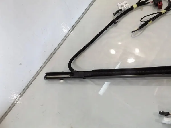 Ducato III Vänster Bakdörr Kabelguide 1388900080 image 2