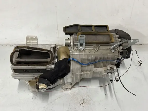 Verwarmingsaggregaat 1999 Lexus LS 400 1940005093 image 2