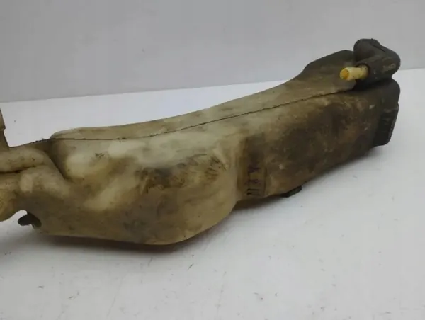 Réservoir de liquide de refroidissement OEM 135520070 Chrysler image 6