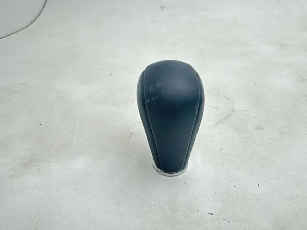 Pommeau de levier Mazda CX-30 OEM 32722 - Occasion image 5