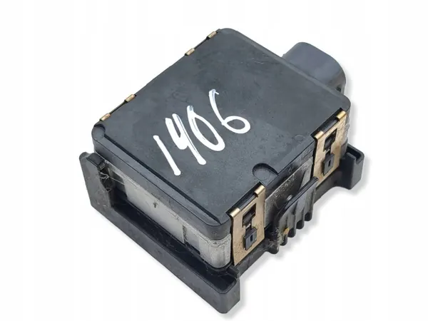 Land Rover R8E29G934AB Tempomat-Radar aktiv image 2
