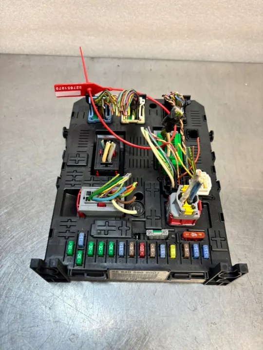 BSI Module Peugeot Citroen 966405908001 image 2