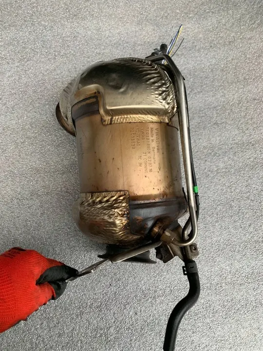 Volkswagen DPF Katalysator 2.0 TDI image 4