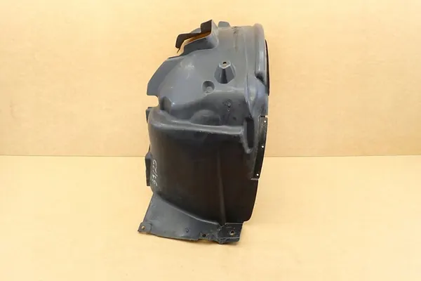 BMW 1 E87 04- Right Front Wheel Arch 51717059371 OE image 2