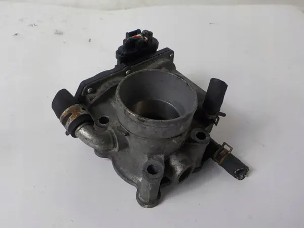 Suzuki Swift III Kaasutin OEM 62J35111 image 2