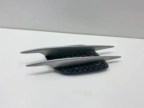 Peças do para-lamas dianteiro esquerdo Mercedes-Benz SL R230 OEM A2306900136 image 3