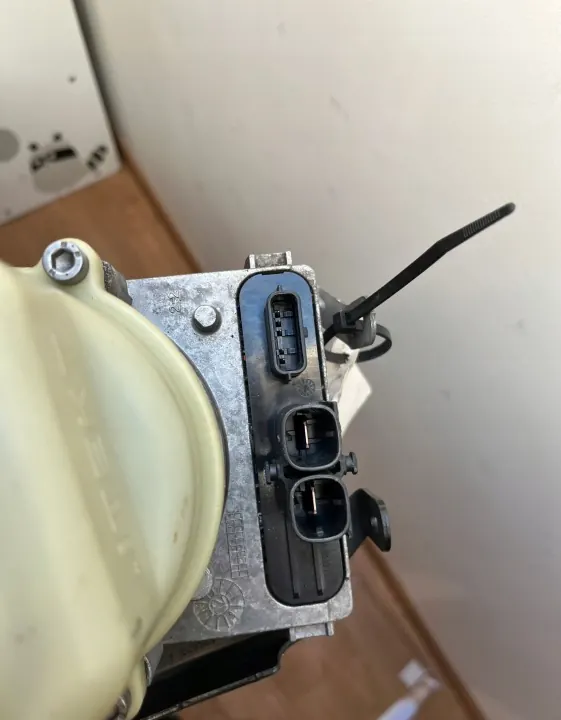 Servopumpe OEM 491100611R für Dacia Renault image 4