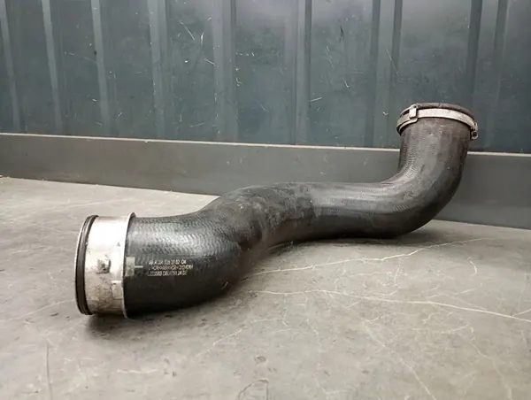 Intercooler-slang MERCEDES C W204 3.0 320 350 CDI A2045282082 image 2