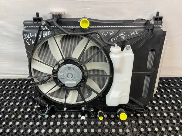 KOMPLET CHŁODNIC CHŁODNICE WENTYLATOR HONDA JAZZ IV 1.3 I-VTEC 2015- image 6