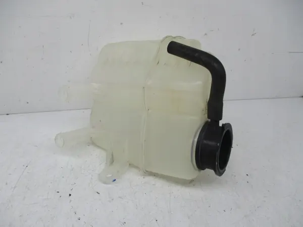 Fiat 500E 13-19 kylvätsketank OEM 52126354AB image 4