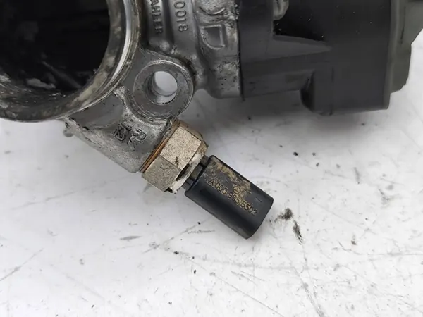 Válvula EGR Mercedes-Benz E W213 2017 A6541400460 image 3