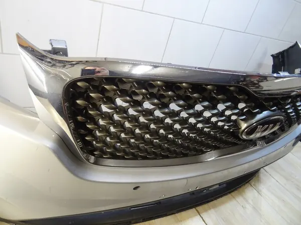 KIA SORENTO III Parachoques Delantero 86511-C5000 image 8