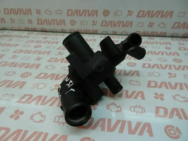 Termostato / Carcasa de Termostato BK3Q-8A586-AB 2014 image 2