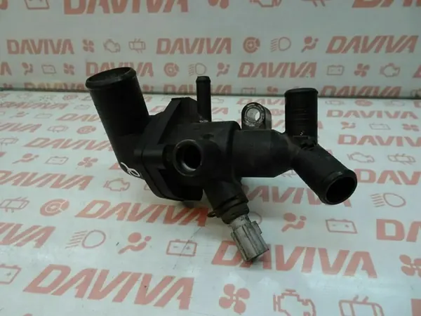 Termostato / Carcasa de Termostato BK3Q-8A586-AB 2014 image 3