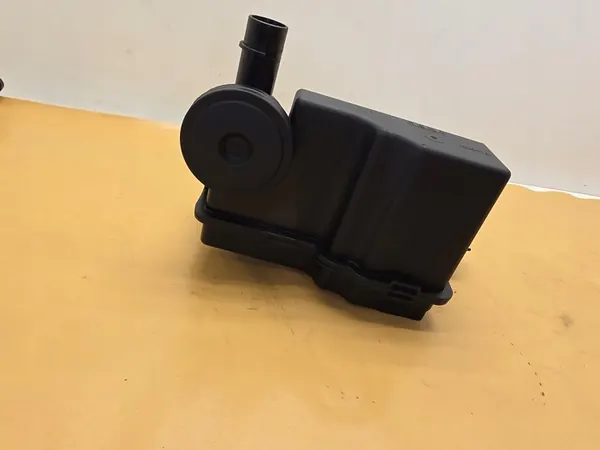 Olje separator Volvo Peugeot Citroen Ford 2.0 HDI D4204T image 4