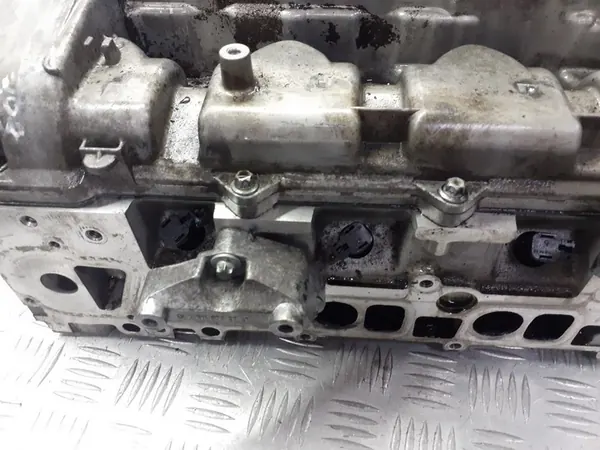 MERCEDES W203 2.2 CDI Cylinder Head A6460100620 image 3