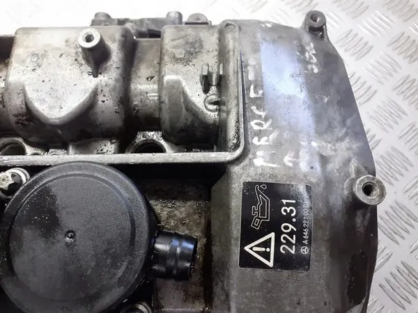 MERCEDES W203 2.2 CDI Cylinder Head A6460100620 image 5