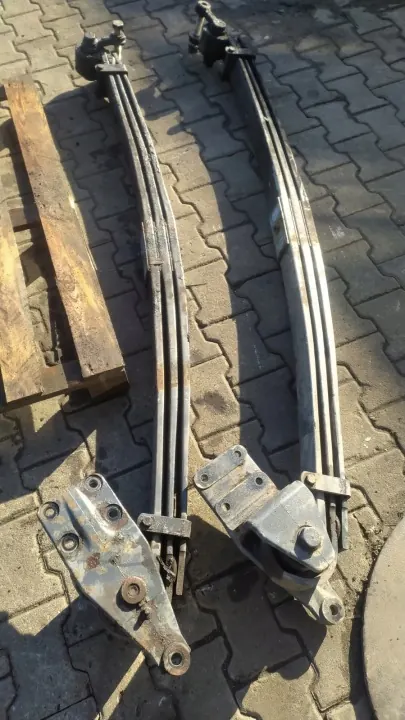 DAF 1440499 Federaufnahme vorne image 6