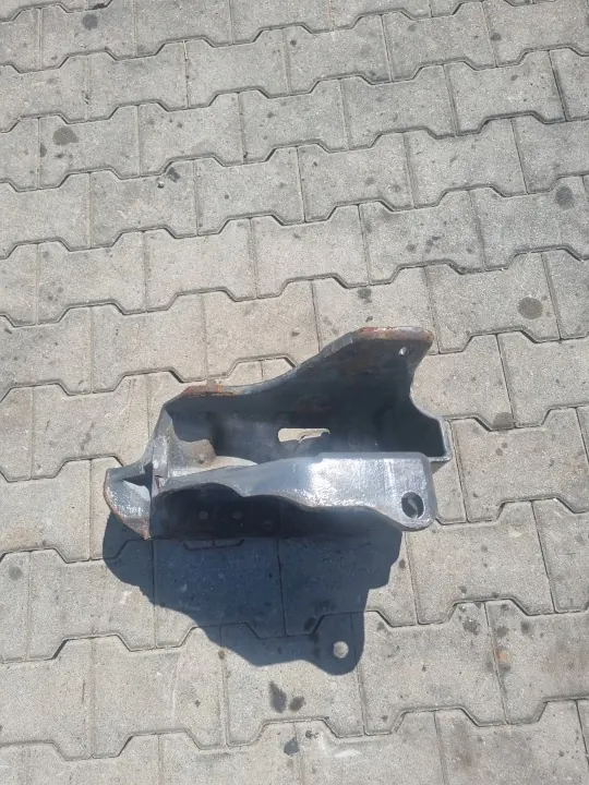 OEM 7420820404 Suporte Mola Esquerdo Renault Premium image 3