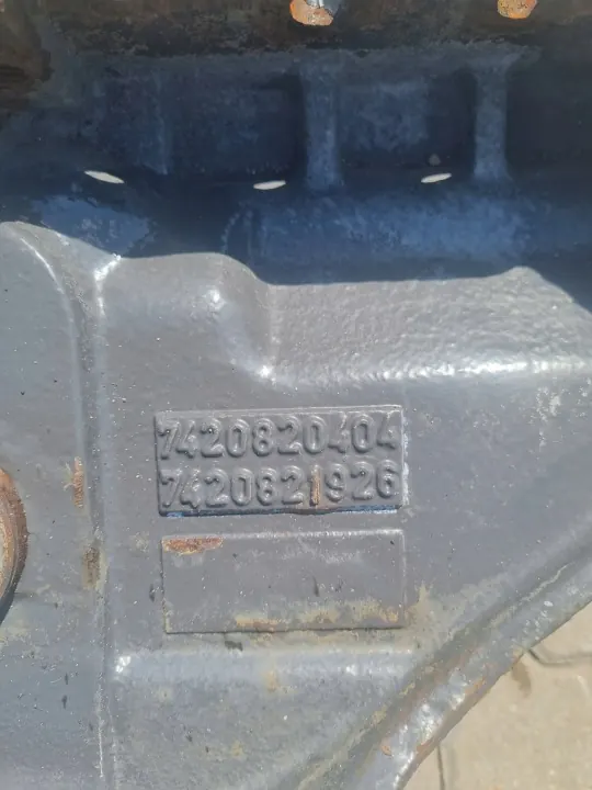 OEM 7420820404 Suporte Mola Esquerdo Renault Premium image 5