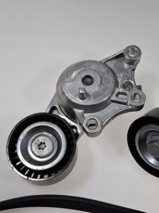 Gates K016PK1005EST Conjunto de correias image 4