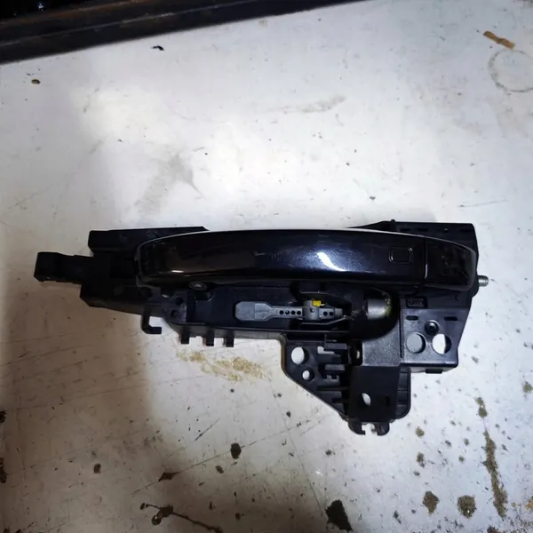 Vasen takaluukun kahva AUDI A6 C7 4H0837885 image 3