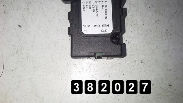Capteur d'angle de braquage OEM AM-382027 VW Passat image 4