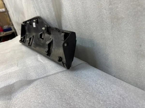 Toyota RAV4 V Rechte Hecktürleiste OEM 75077-42040 image 9