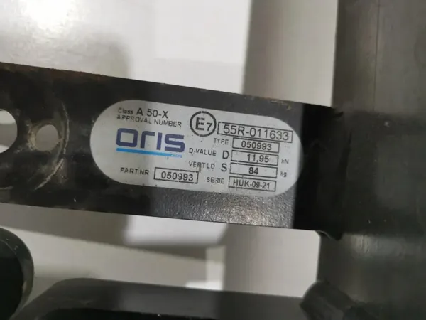 Crochet de Remorquage Skoda Rapid OEM 5JA803882 - Occasion image 3