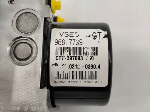 Bomba ABS OEM 96817739 para Opel Antara image 4