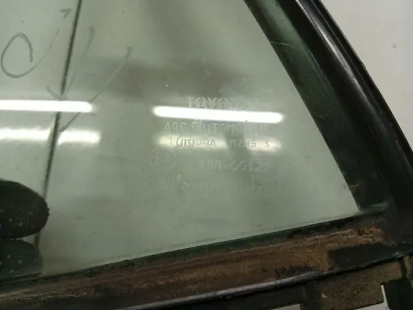 Toyota Auris Bakre Vänster Dörrlås OEM As2 EIS-2620206 image 4