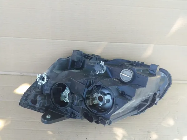 RECHTER KOPLAMP MERCEDES CKLASA W205 GEBRUIKT image 3