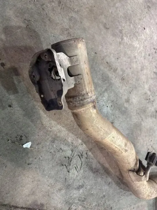 Mercedes Auspufftopf OEM A2134918400 - Gebraucht image 5