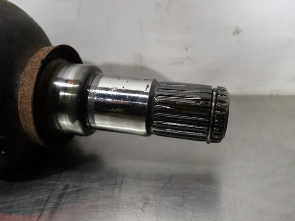 Höger drivaxel Toyota Corolla E15 image 6