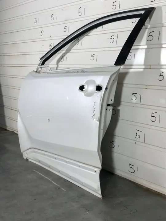 TOYOTA C-HR Vänster Framdörr Vit Perla 67002F4010 image 3