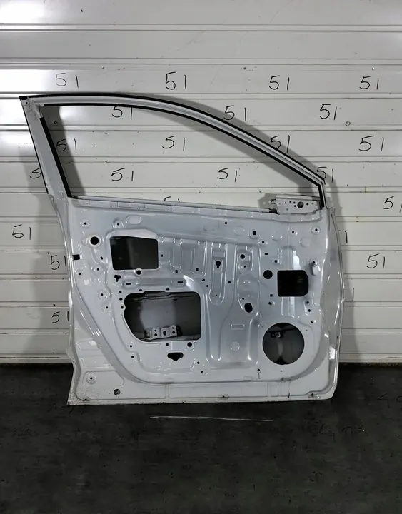 TOYOTA C-HR Vänster Framdörr Vit Perla 67002F4010 image 7