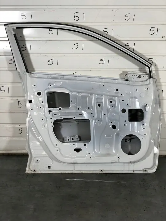 TOYOTA C-HR Vänster Framdörr Vit Perla 67002F4010 image 8