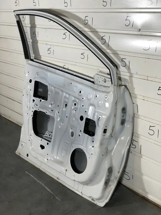 TOYOTA C-HR Vänster Framdörr Vit Perla 67002F4010 image 9