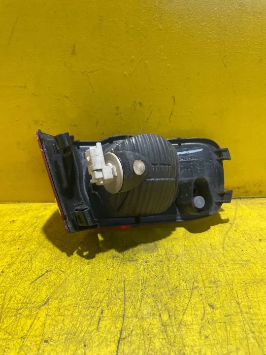 Oikea takapuskarin valo OEM 9681751680 Citroen C3 Picasso image 3