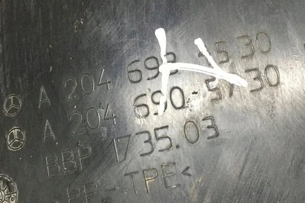 Fram vänster hjulhus MERCEDES-BENZ C (W204) 2011 image 2