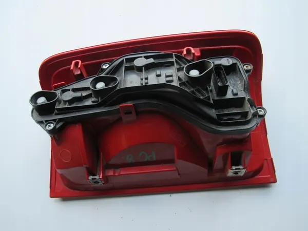 VW Amarok 2H Luz Trasera Izquierda 2H1945095C image 4