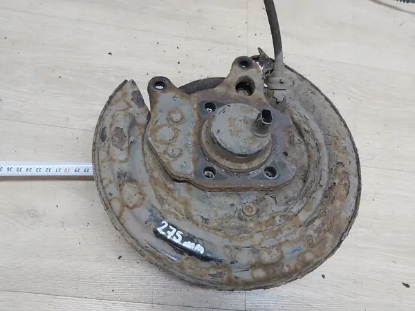 Placa de suporte traseira Toyota Corolla E12 1.4 1.6 VVTi ESQUERDA image 4