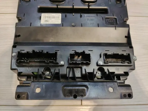Ford Edge radio-paneel OEM KT4T-18E245-FC 2015-2024 image 5