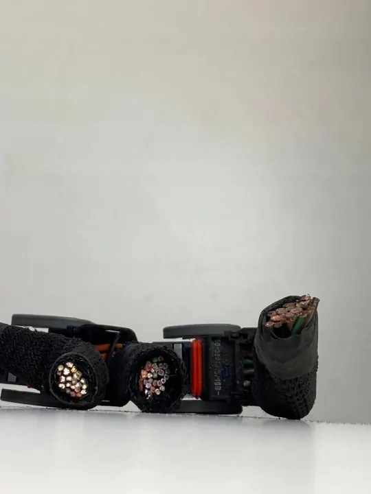 Conector ECU Motor OEM 0281017065 Renault Trafic image 4